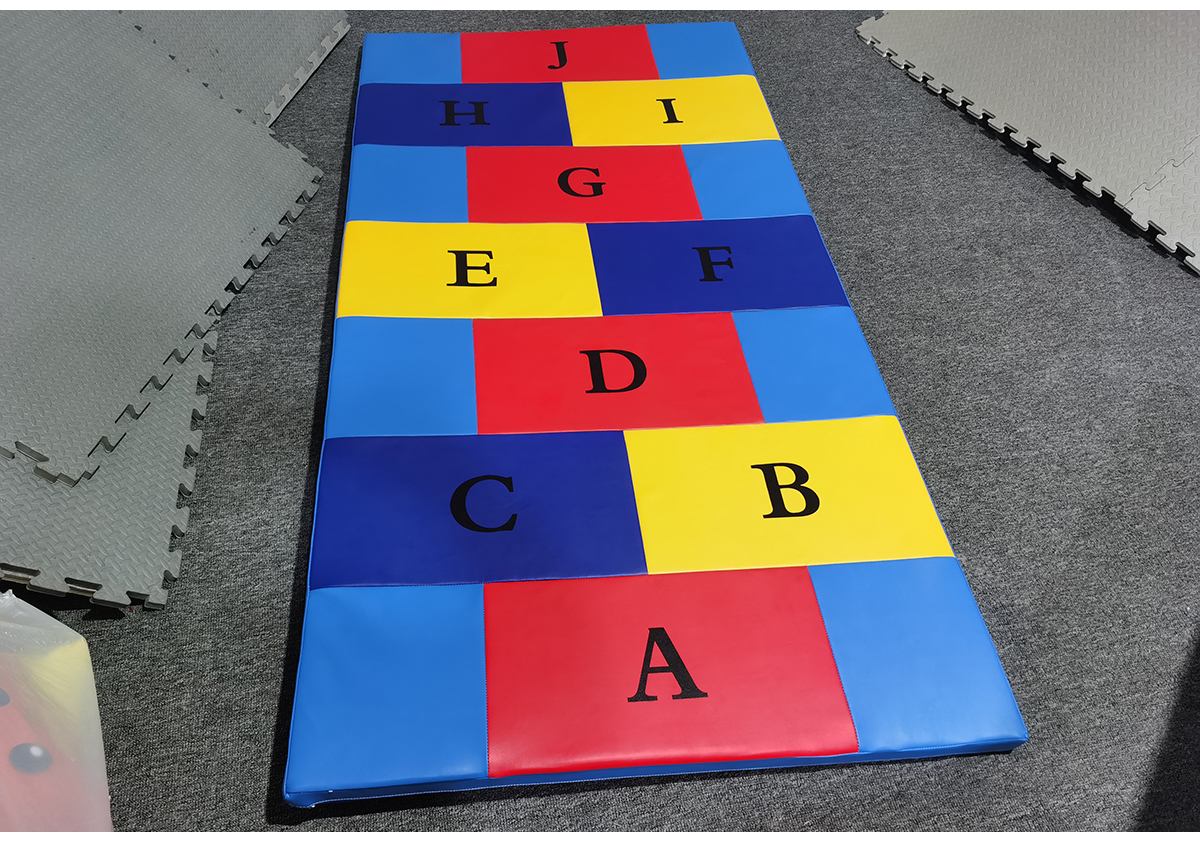 Physical display 27 Pantalla física 27