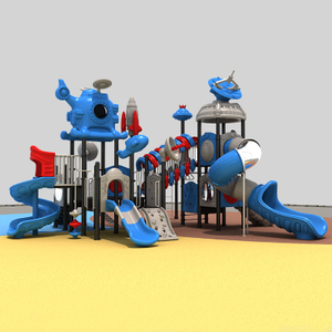 Barco de cohetes para niños Diapositivas al aire libre para aventuras