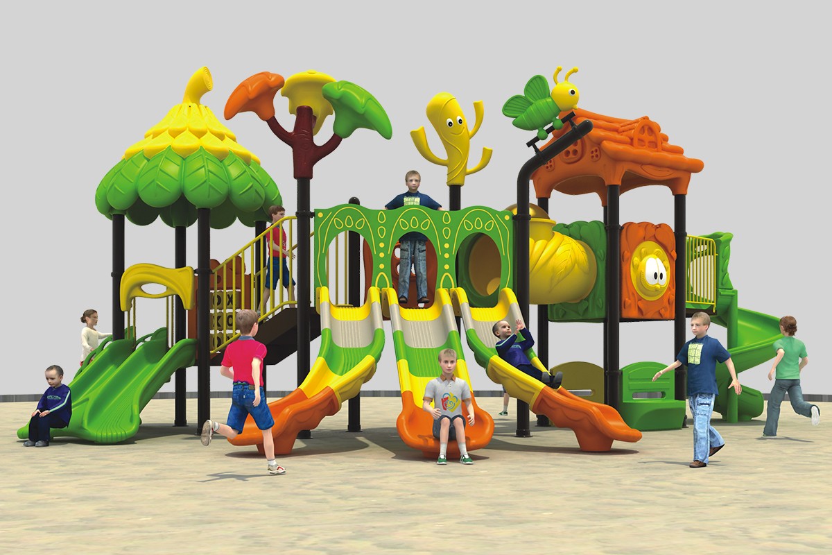 Diapositiva para niños al aire libre (1)