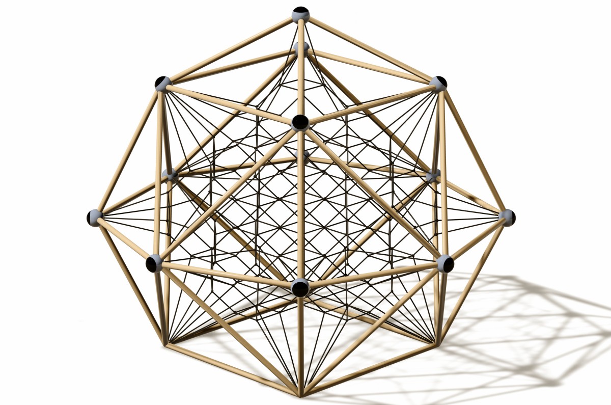 Exhibici&oacute;n panor&aacute;mica de escaladores de juegos met&aacute;licos geom&eacute;tricos-2