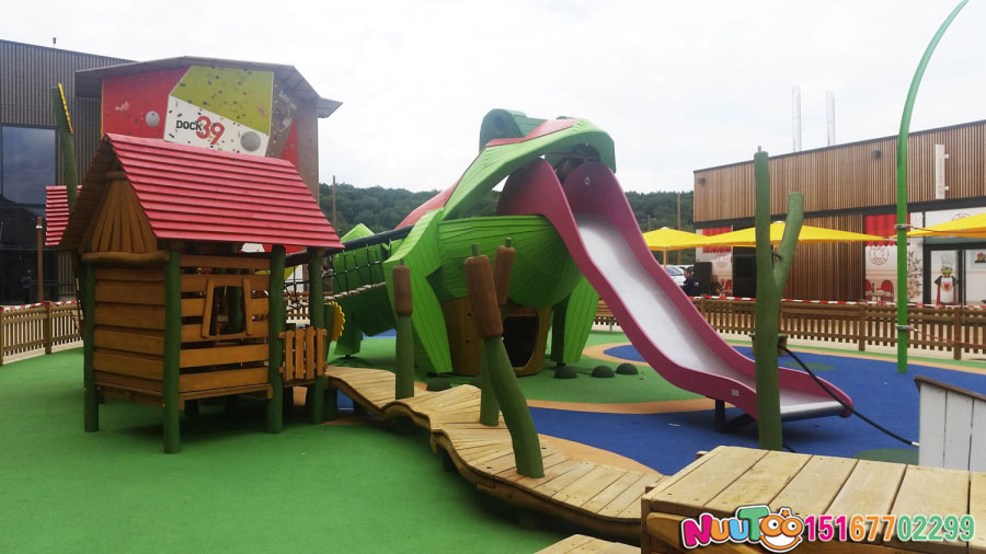 Viaje no estándar + parque combinado de ranas + tobogán + instalaciones de juego para niños (5)