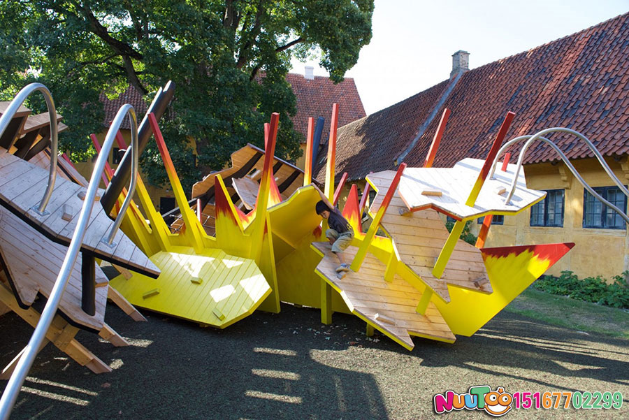 Tobogán de madera + juego de paisaje + atracción sin motor + instalaciones de juego para niños + barco (1)