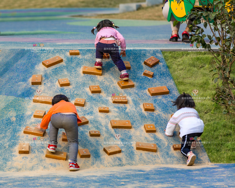 Cómo planificar un parque infantil al aire libre.