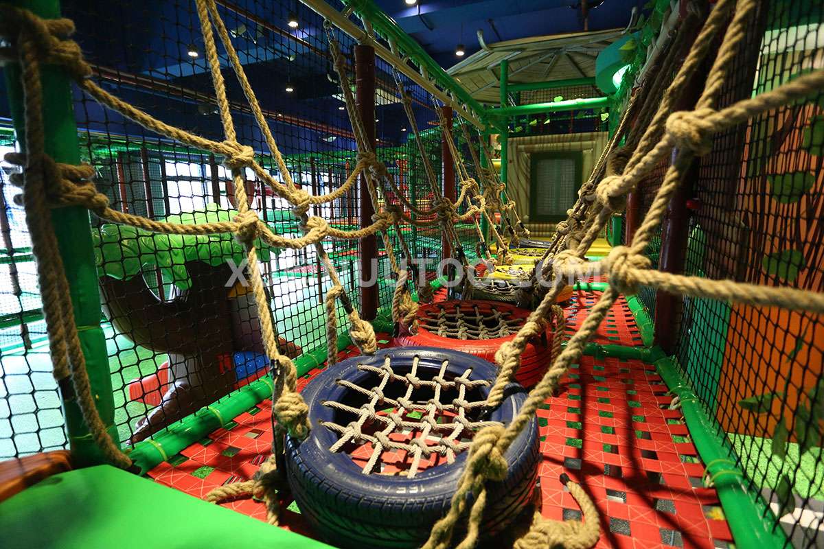 Fábrica de juegos infantiles cubiertos con tema de jungla para niños (3)