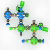 Colorido paquete de diapositivas de hongos con equipo de juego comercial