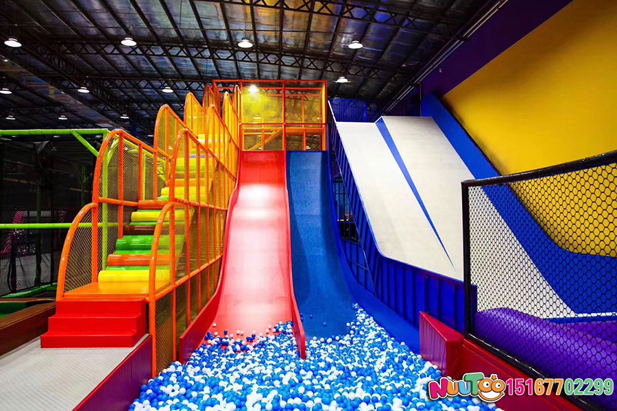 Parque de trampolines + Súper trampolín + Trampolín grande doméstico - (78)