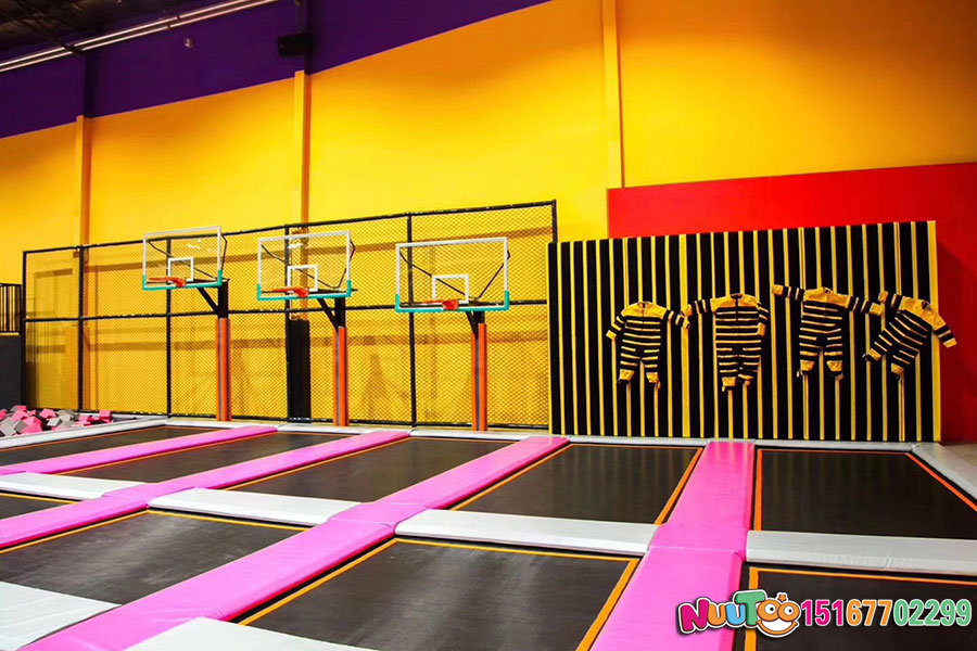 Parque de trampolines + Súper trampolín + Trampolín grande doméstico - (79)